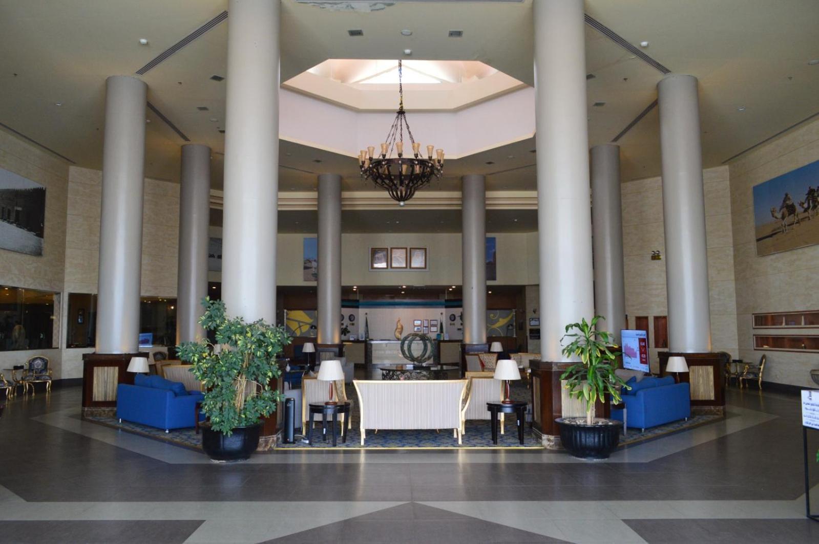 Golden Tulip Hail Zewnętrze zdjęcie