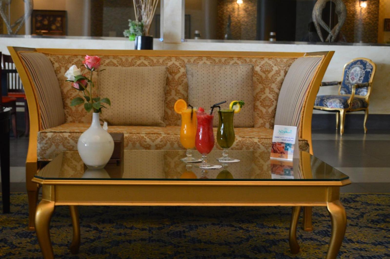 Golden Tulip Hail Zewnętrze zdjęcie