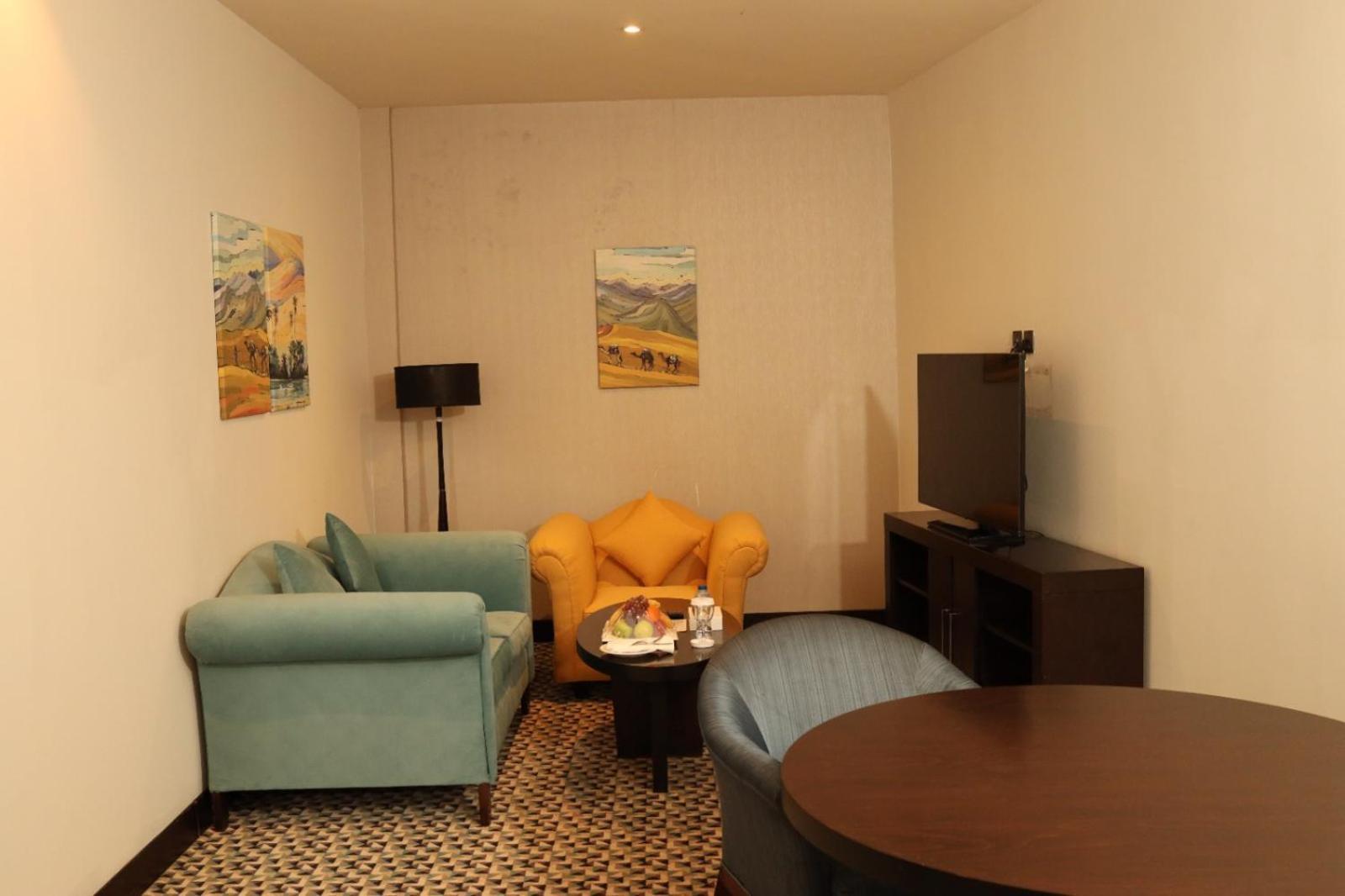 Golden Tulip Hail Zewnętrze zdjęcie