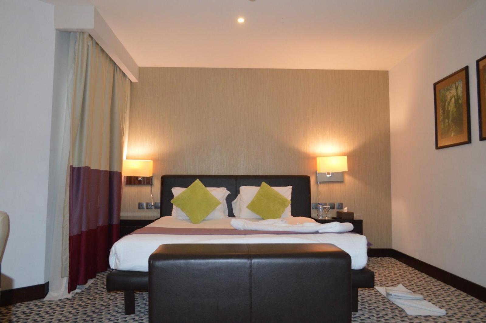 Golden Tulip Hail Zewnętrze zdjęcie