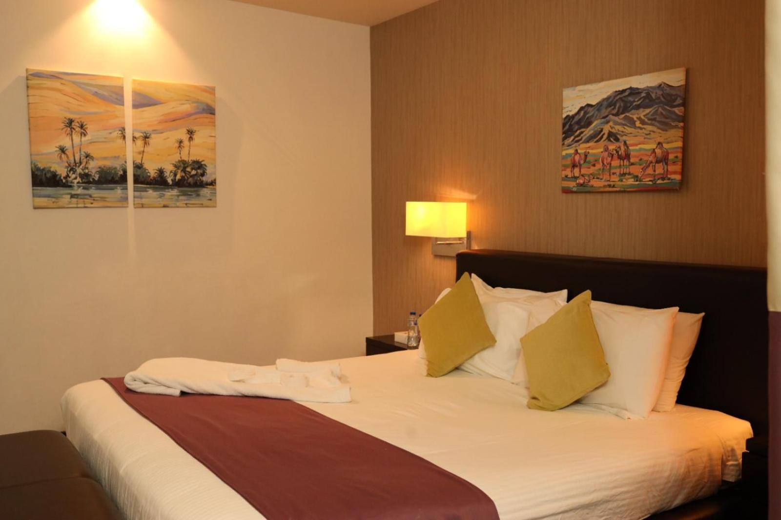 Golden Tulip Hail Zewnętrze zdjęcie